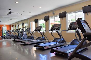 Fitness Center with 24/7 Access